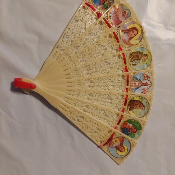 Religious plastic fan - Picture 3 of 7